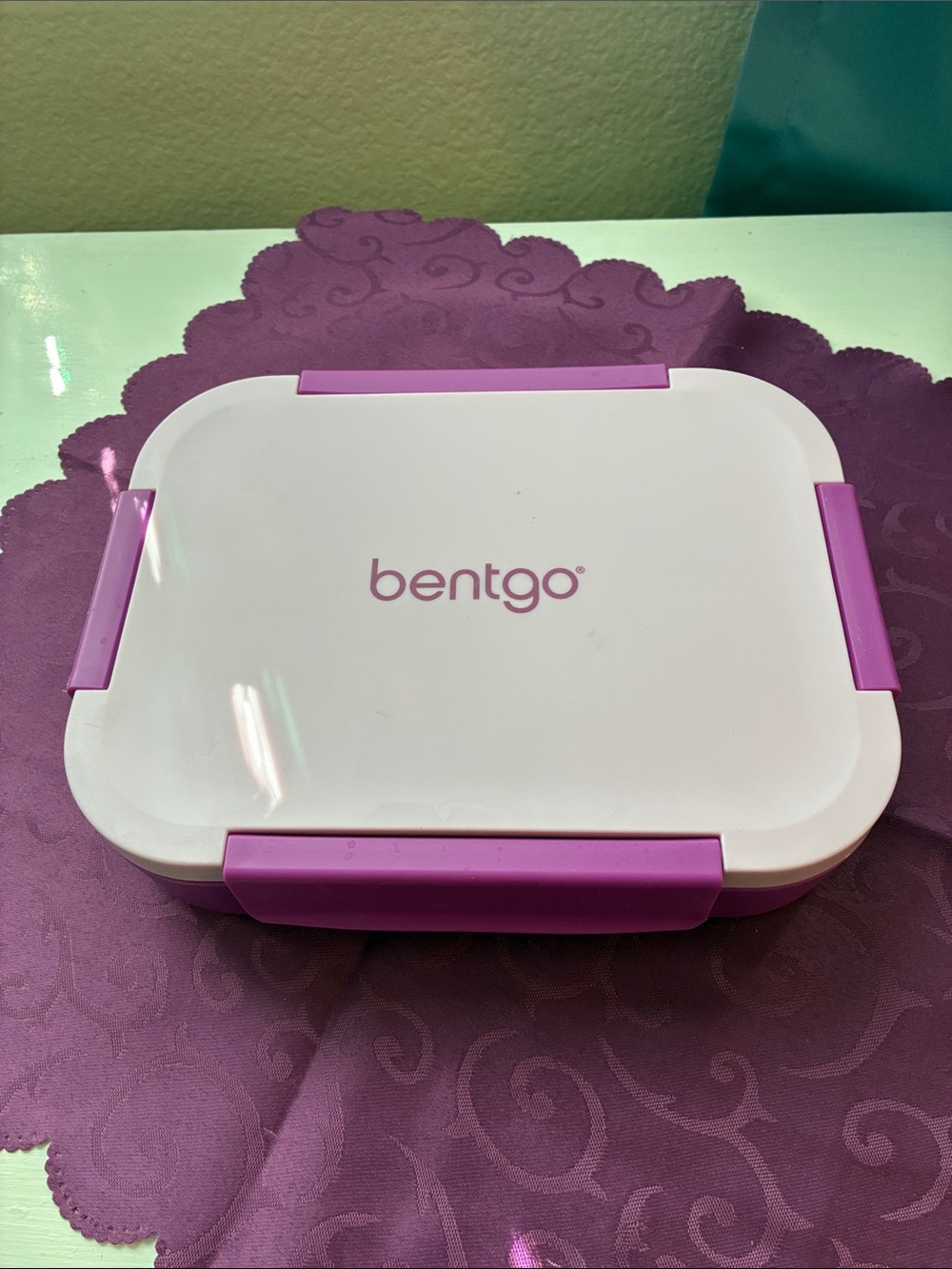 Bentgo White & Purple Lunch Box - Secure 4-Clip Bentgo